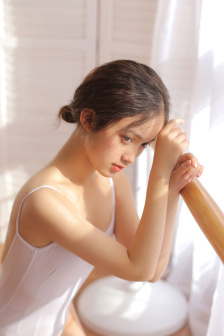 八尺夫人电影